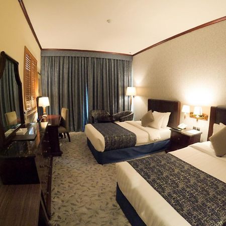 Knight Armour Hotel Dubaï Extérieur photo