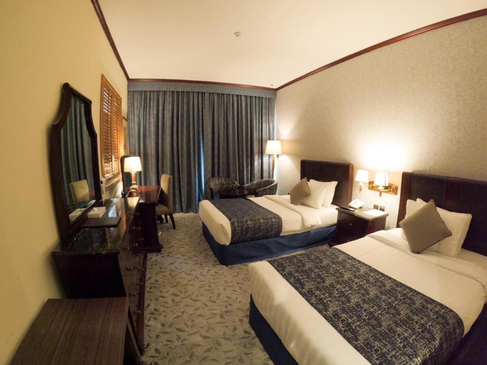 Knight Armour Hotel Dubaï Extérieur photo
