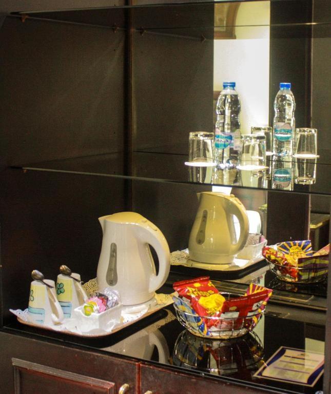 Knight Armour Hotel Dubaï Extérieur photo